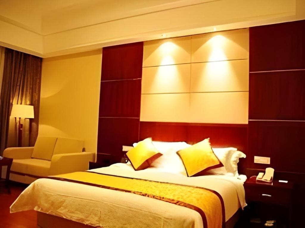 Qingdao Chengyang Detai Hotel Exterior photo